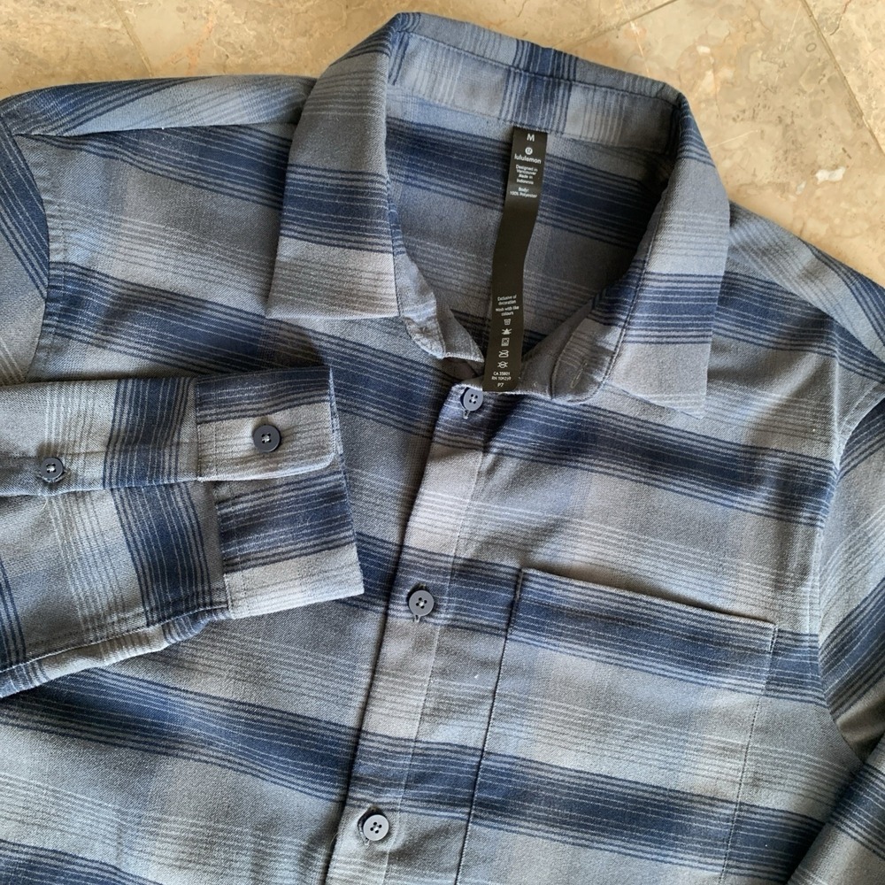 Lululemon Masons Peak Stretch Flannel Shirt Men's Size Medium in Grey / Blue